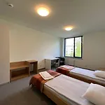 Ucu - кімнати для гостей 3*