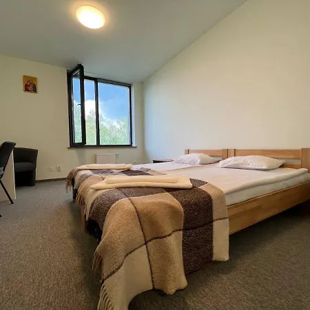 Ucu - кімнати для гостей Bed & Breakfast Lviv