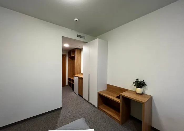 Ucu - кімнати для гостей 3* リヴィウ