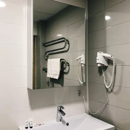 Ucu Inn - Кімнати Для Гостей 3* Lviv