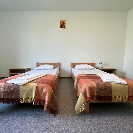 Bed & Breakfast Ucu Inn - Кімнати Для Гостей