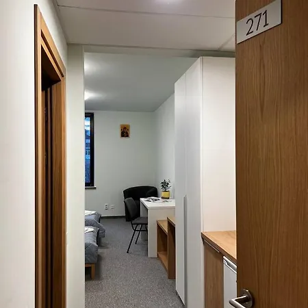 Bed & Breakfast Ucu Inn - Кімнати Для Гостей Lviv