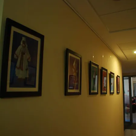 Ucu - кімнати для гостей Panzió