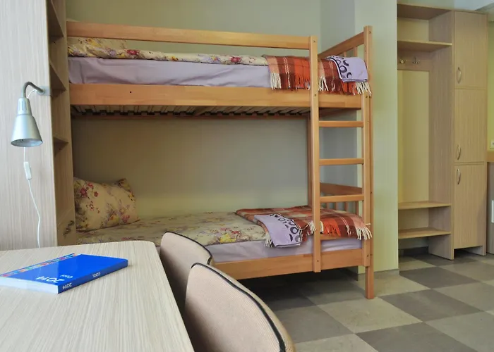 Couette-café Ucu - кімнати для гостей Lviv