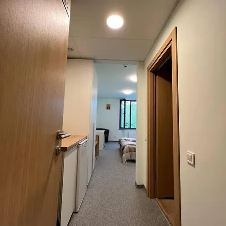 Ucu - кімнати для гостей 3*