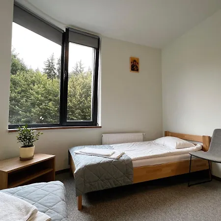 Ucu - кімнати для гостей 3*